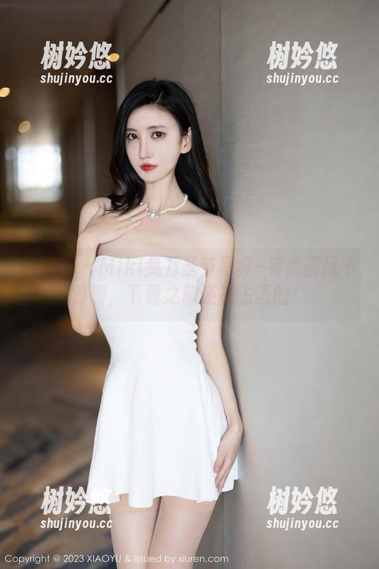 语画界-Miki兔 语画界 - Miki兔万圣节写真–有点画风不对啊,下载之前还挺忐忑的!