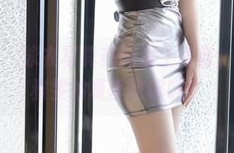 语画界 - 泳衣写真在网盘上变身,你见过雅雯的夏季攻略吗?