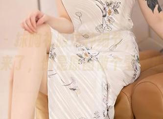 语画界 - 抹胸礼服这种细节，顾桥楠完美演绎出来了，倒是原图做个壁纸也不会错。