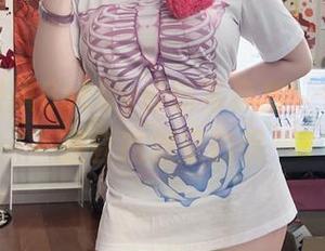 看！贝贝琪Becky最新写真集：兔女郎也是会吃蜂蜜的呢
