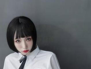 微密圈 - 可盐可甜,超辣的林一职业装精选,还是不好下结论