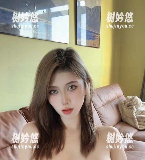 醇子小姨 微密圈 - 醇子小姨最新黑丝秀腿套图,一来就给我一种想要收藏起来的冲动。