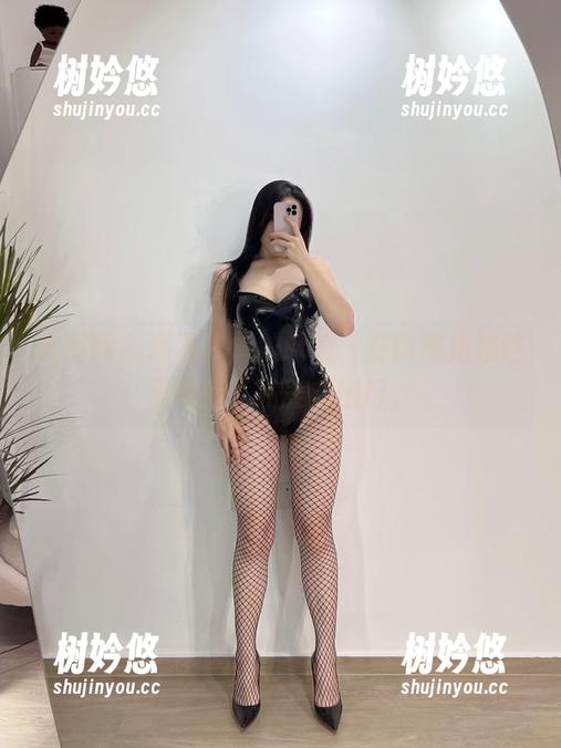 铁锤姐姐 微密圈 - 高清灰丝的诱惑,在铁锤姐姐这里找到了完美的出口。