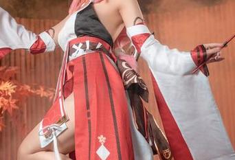 最新上线！阿九从不咕咕(九言)的巫女cos，有召唤爱情的魔法吗？