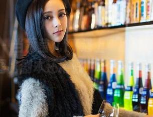 青豆客 - 当颖莹儿YY遇上“剧情”写真集,原图比剧本还精彩,让我一直琢磨。