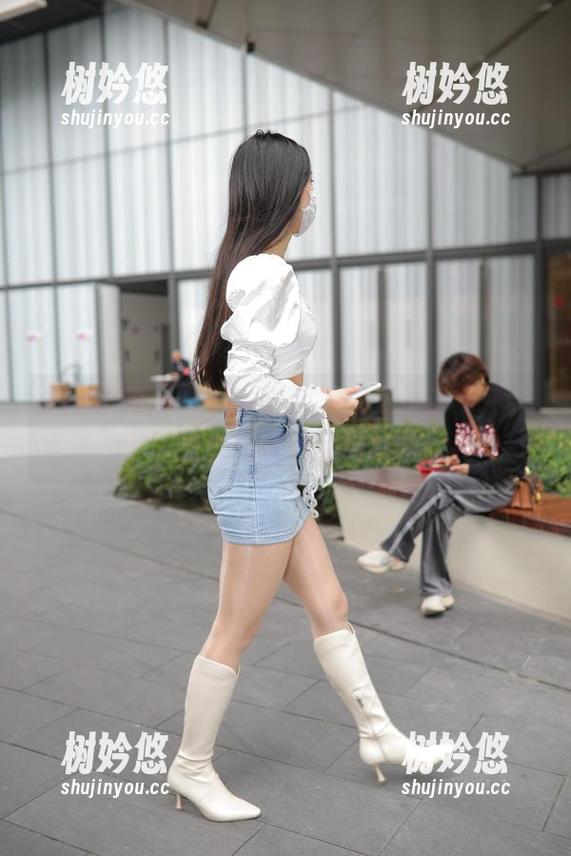 魔镜街拍-曼曼 魔镜街拍 - 曼曼的美图,修女变身,今天我也想装装清纯!