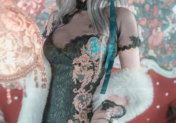 鹿八岁baby大肆分享：这四月的写真到底有多无聊？让我们一探究竟吧。