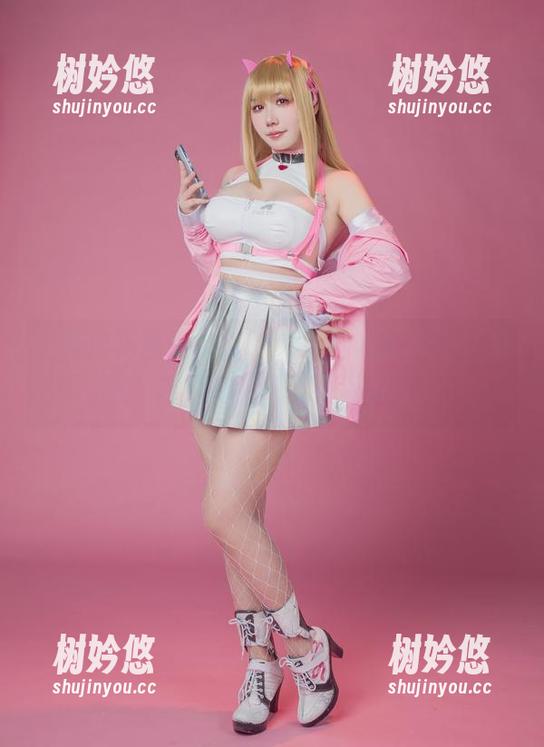 麻花麻花酱 麻花麻花酱的修女COS:当信念遇上“麻辣”的瞬间,啥都不用说了。